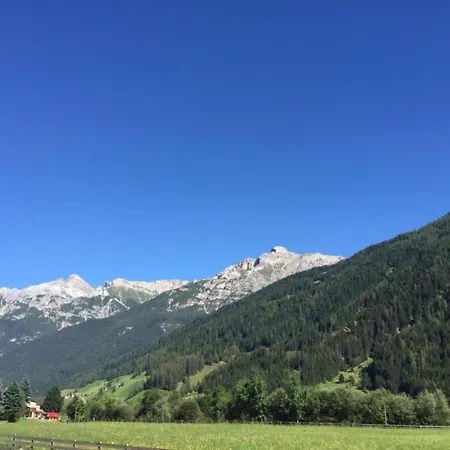 In Neustift In The Stubai Valley アパート